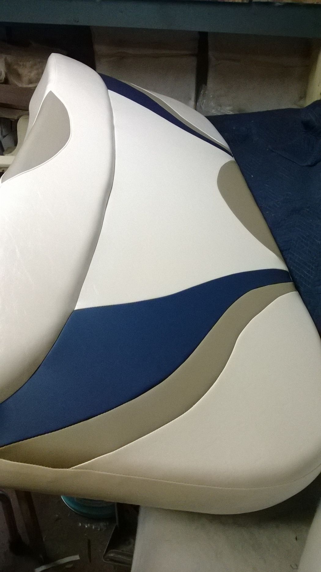 Engine cover / sun deck