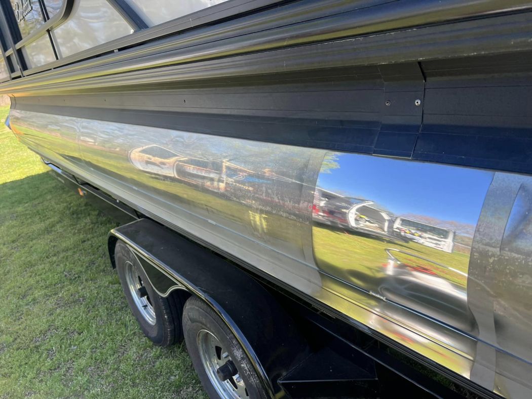 Pontoon Polishing Tennessee