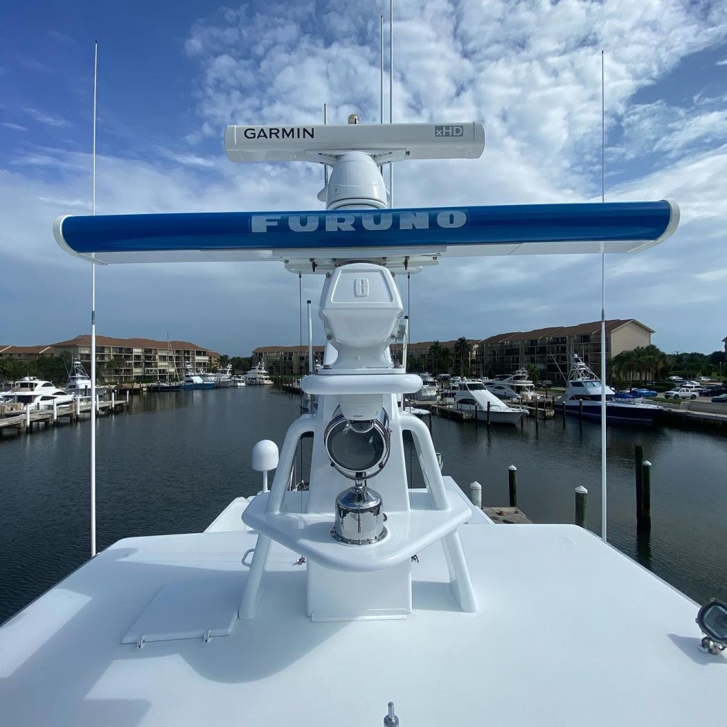 103' Burger Yacht Boat Detailing
