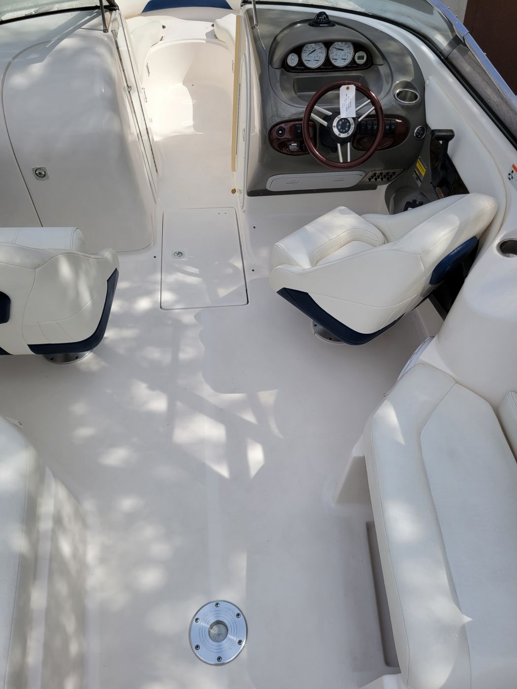 Lake Austin Boat Detailer