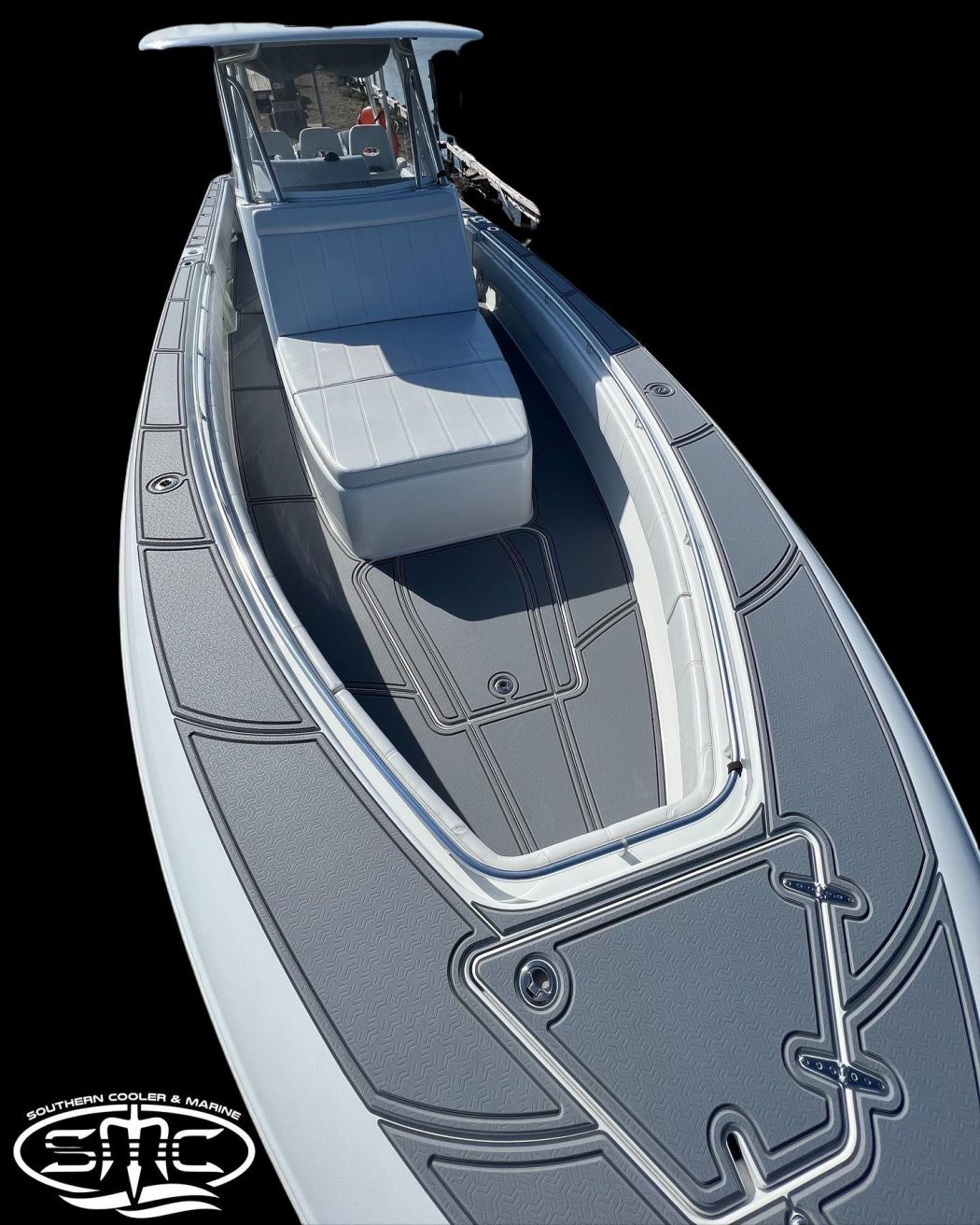 39 Contender SeaDek Flooring
