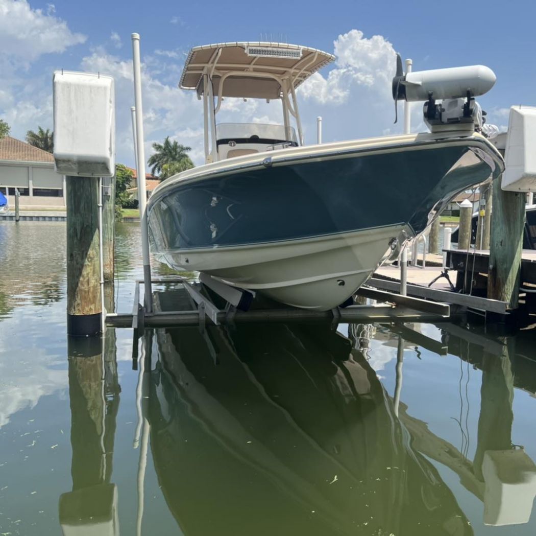 Tampa Bay Mobile Boat Detailing