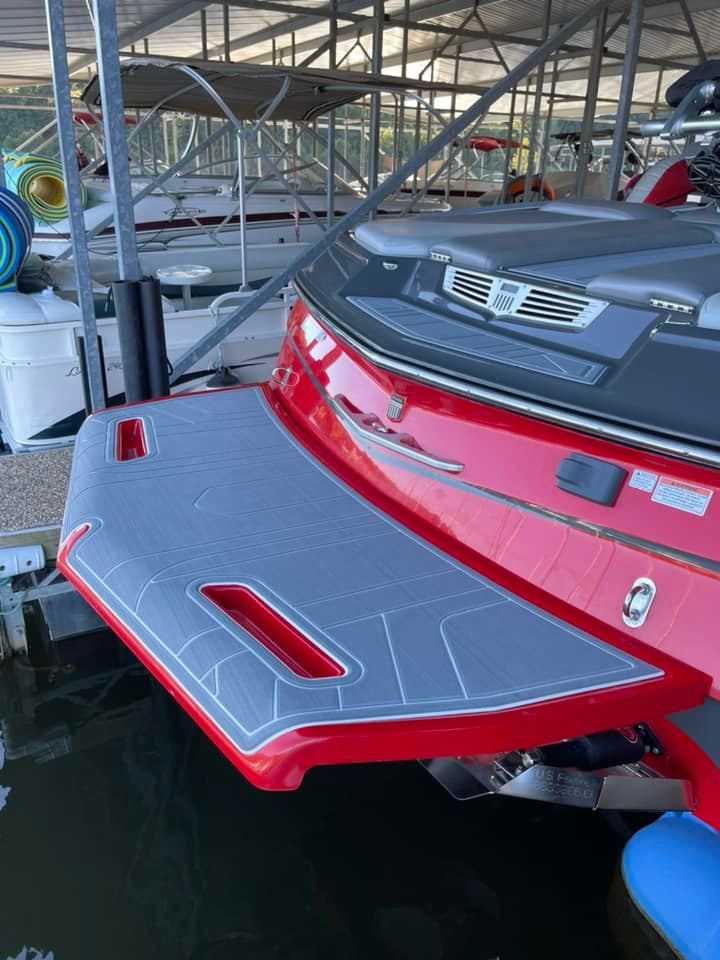 GatorStep Swim Platform