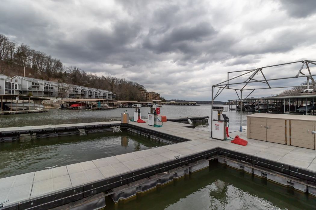 Full Service Gas Dock