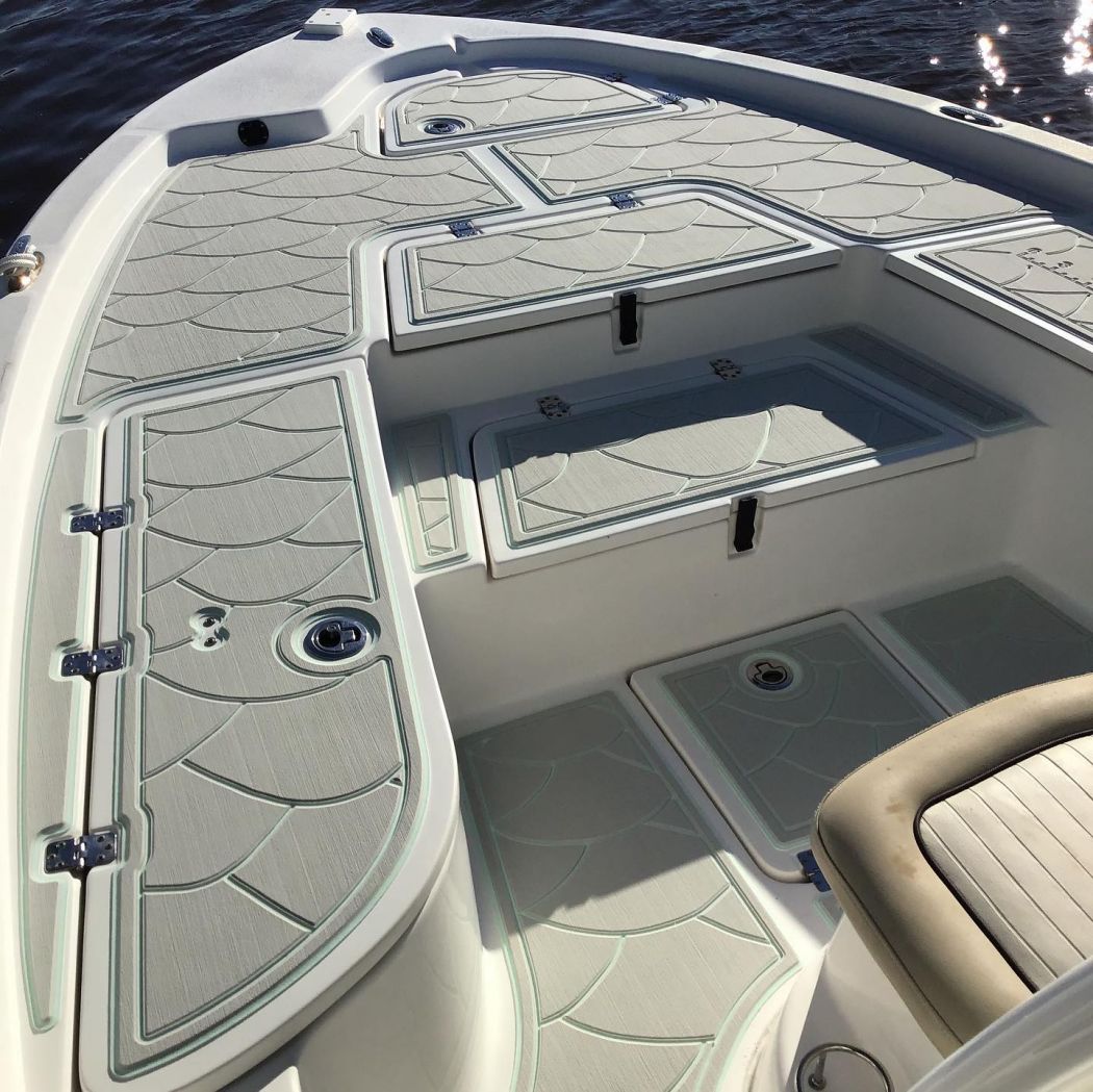 Sea Fox 220 Viper SeaDek Flooring