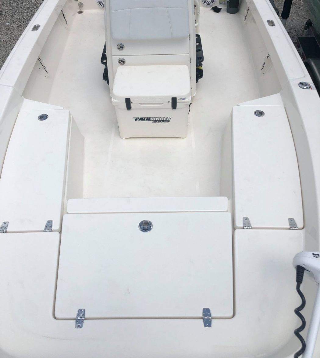 Pathfinder 2200 TRS SeaDek Installation