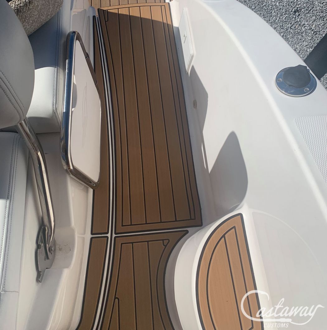 27' Chaparral SeaDek Flooring