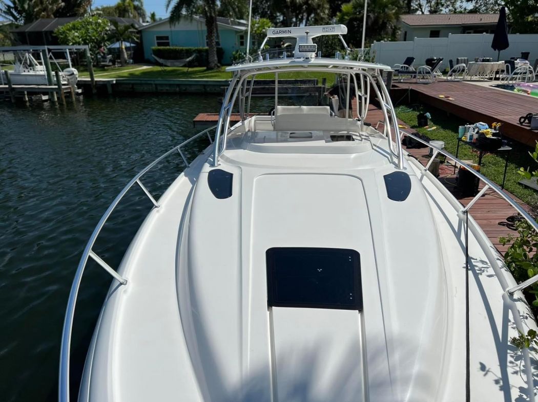 37FT Intrepid