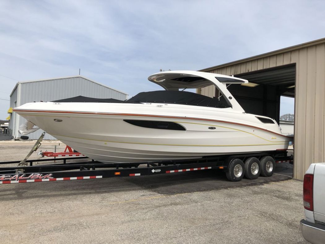2018 Sea Ray 350 SLX Paint