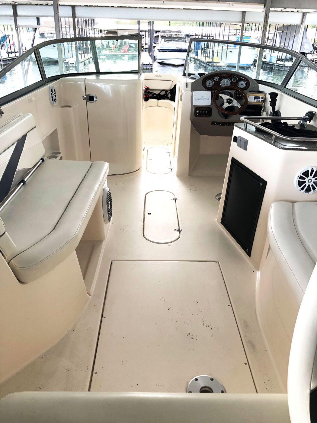 2004 Rinker Captiva 282 AquaTraction