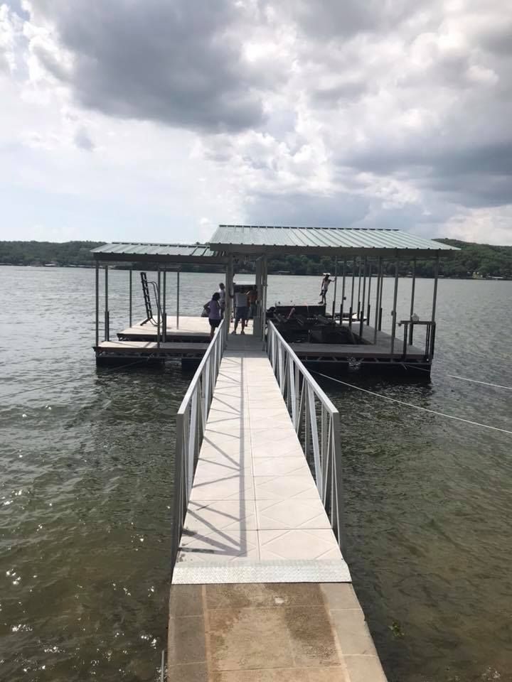 Niece Dock