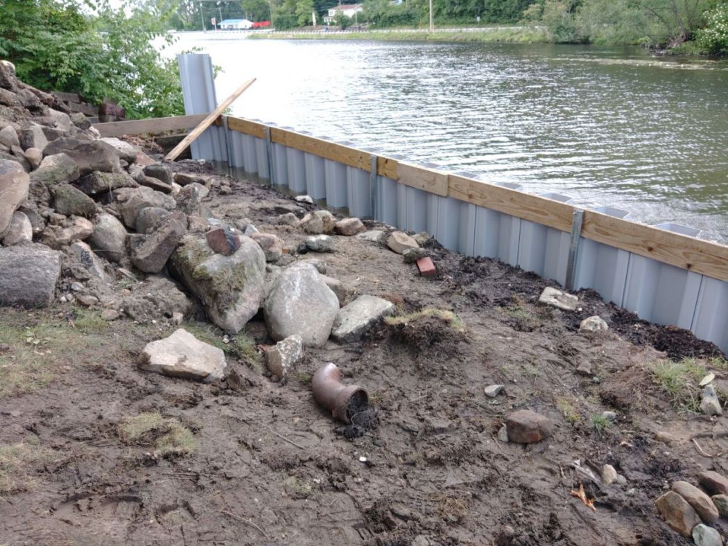 Portage Lakes OH Vinyl Seawall and Dock Project