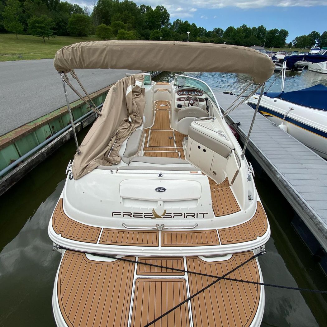 Sea Ray Deck Boat SeaDek Flooring