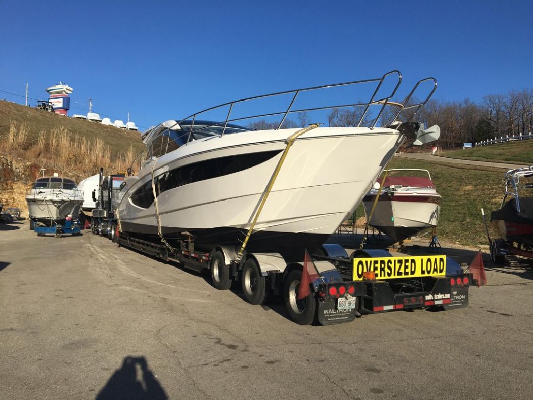 Galeon 445 HTS Transport