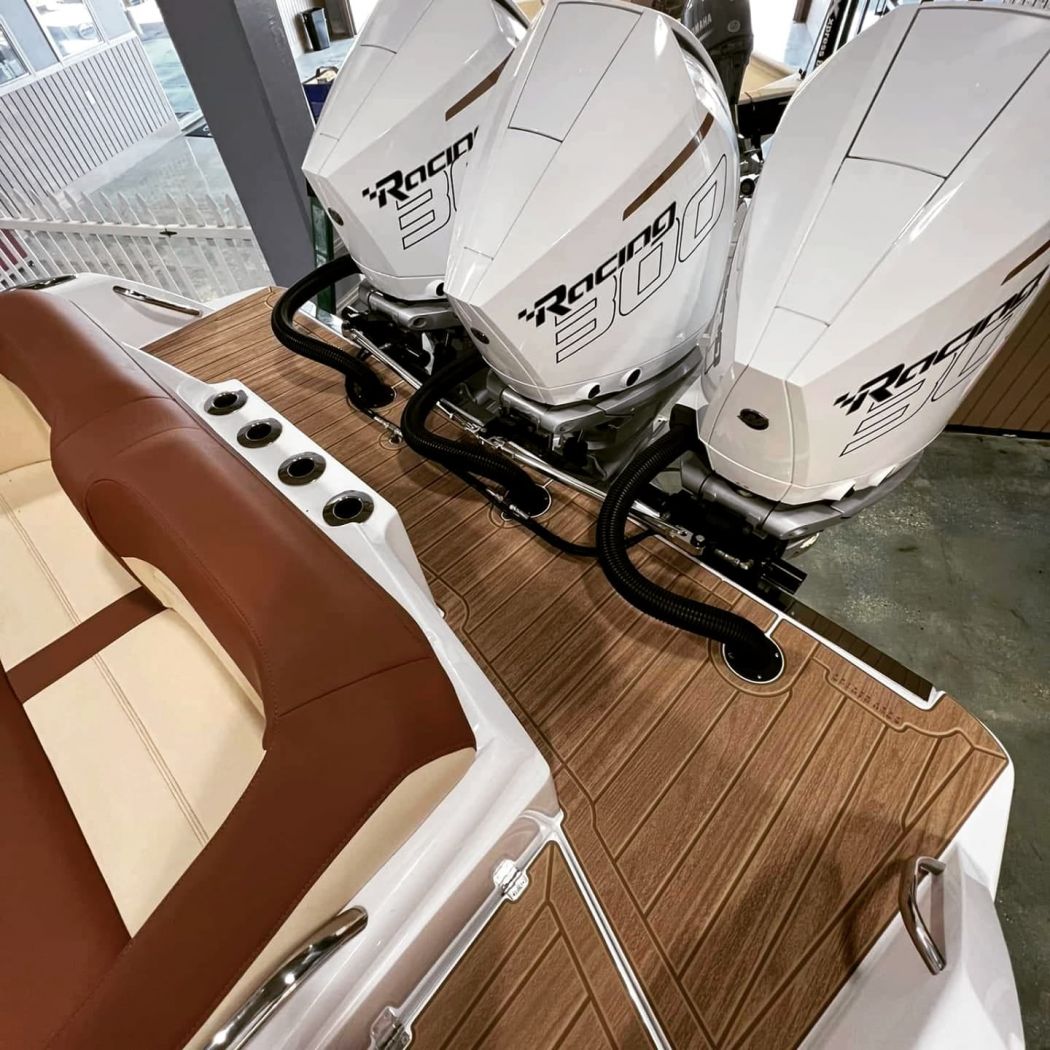 Nor-Tech 340 SeaDek Flooring