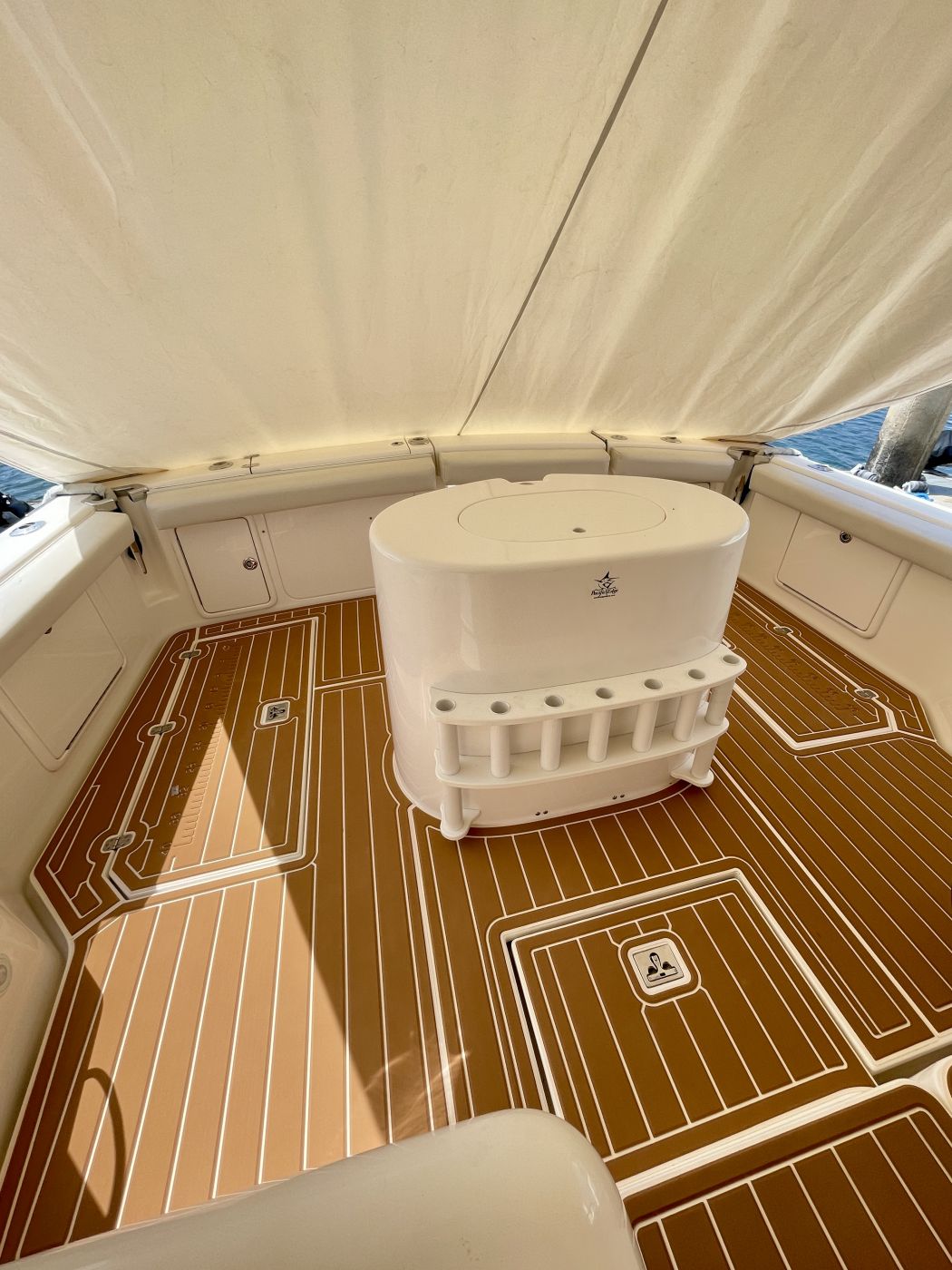 Riviera 32'