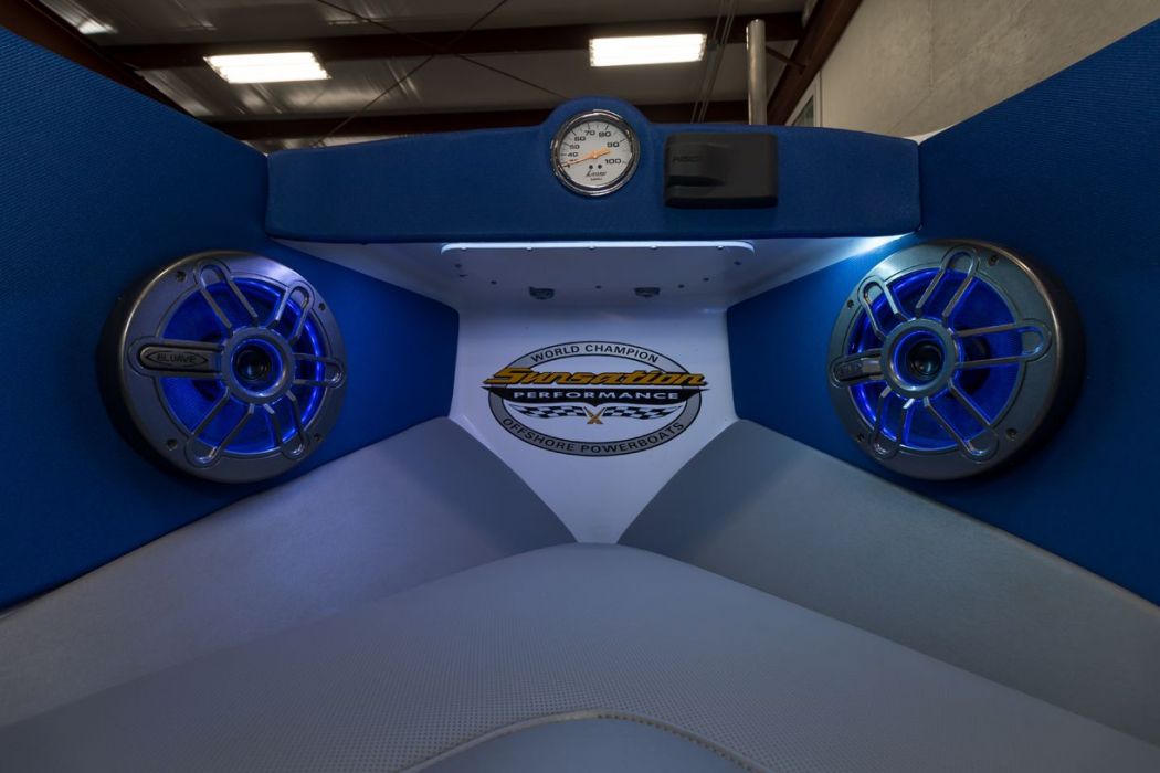 32 Sunsation Stereo & Custom Upholstery