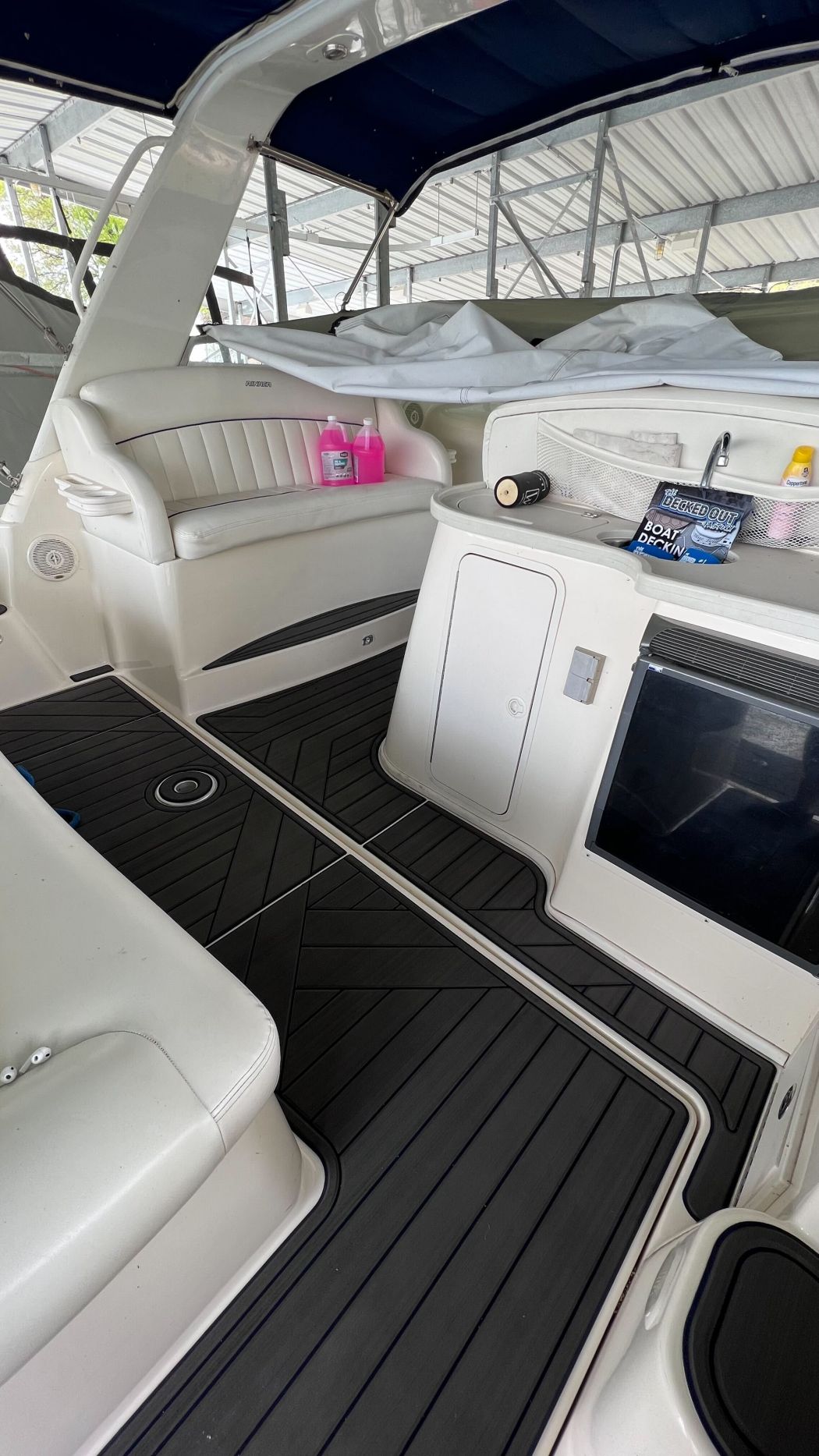 1995 Rinker 33 Marine Flooring