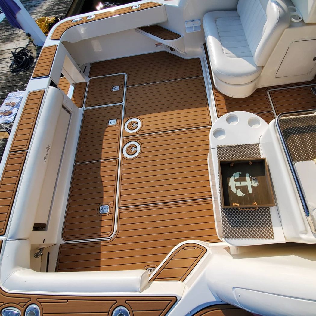 Sea Ray 340 Amberjack SeaDek Flooring