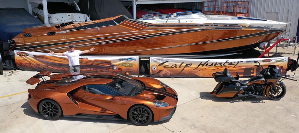 41 Apache Powerboat Restoration