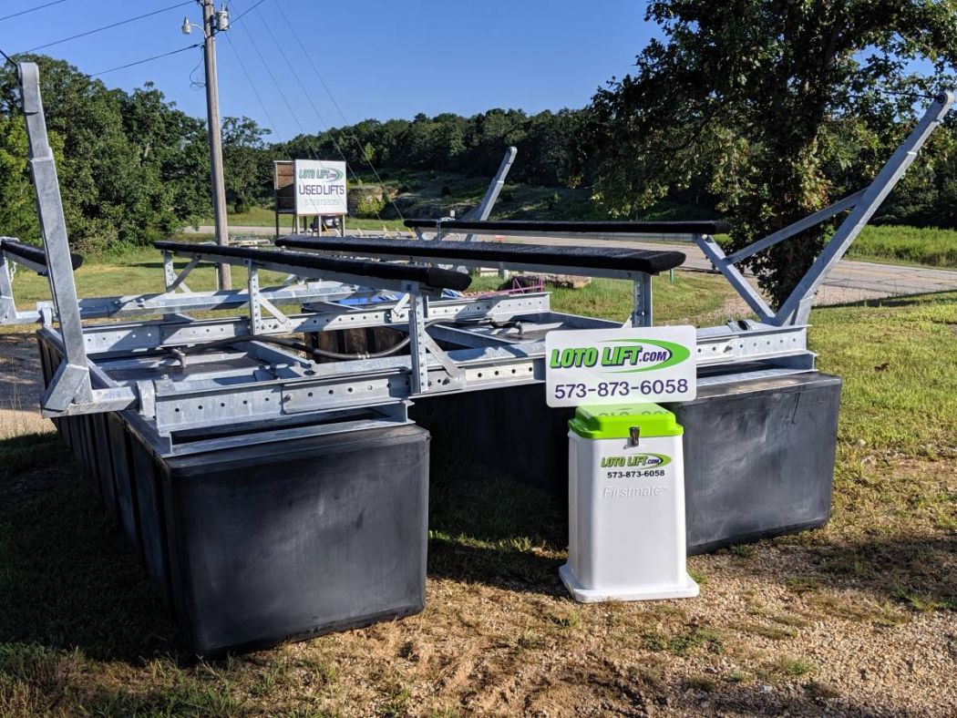 4500lb LT Model Boat Lift
