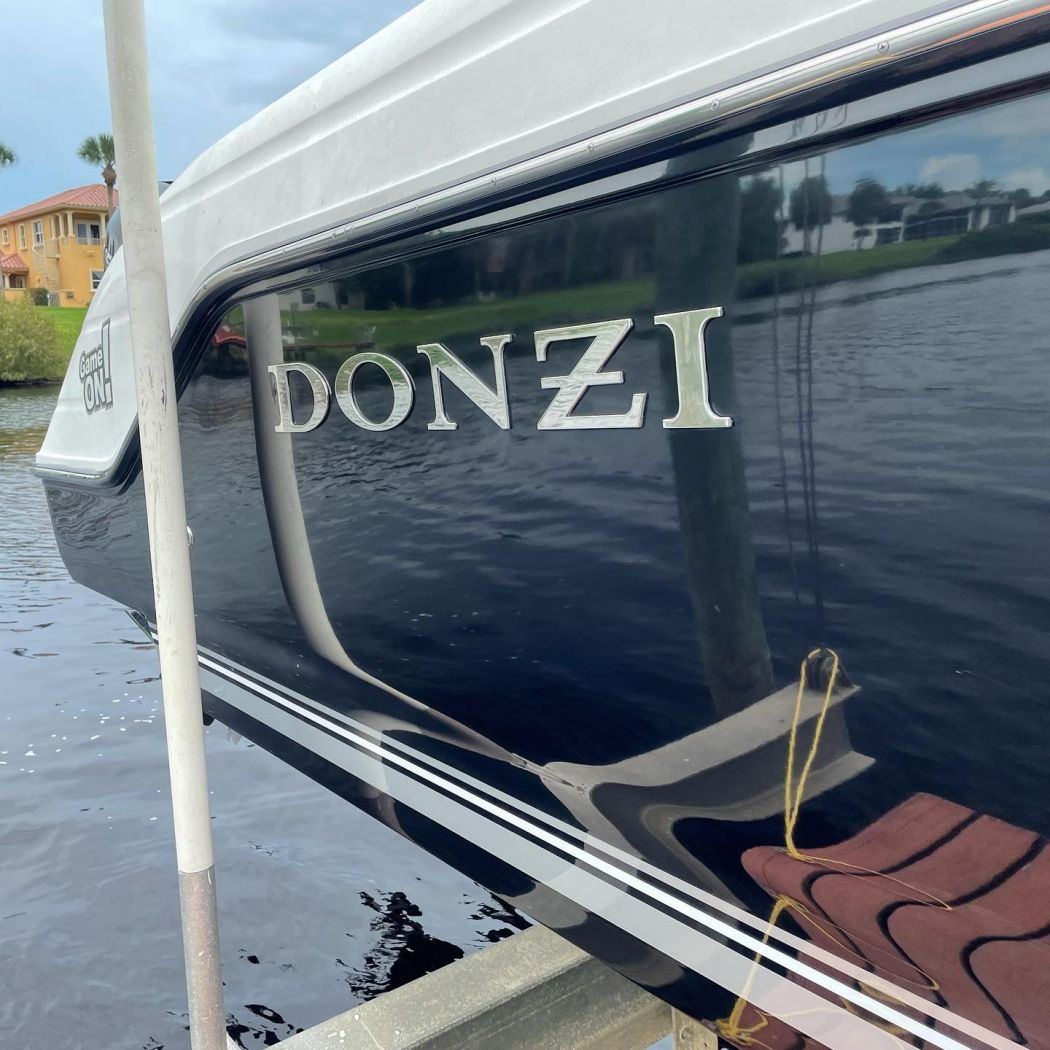 39 Donzi Center Console Hull Restoration