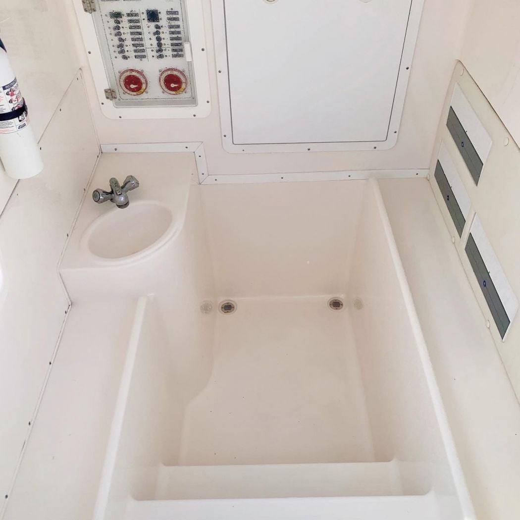 Boat Detailing 35' SeaVee Center Console