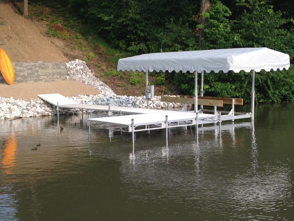 Aluminum Docks & Lifts