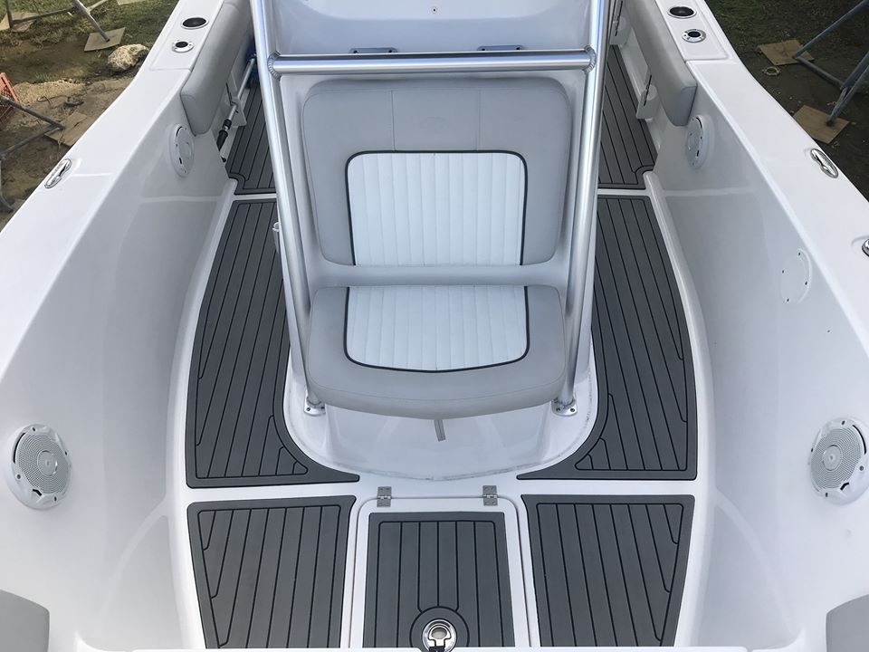 Sea Fox 206 Boat Flooring
