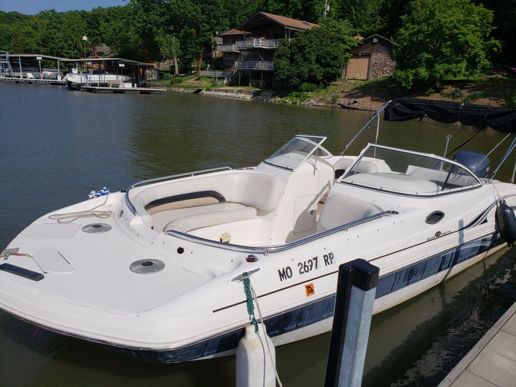 Deck Boat Rentals