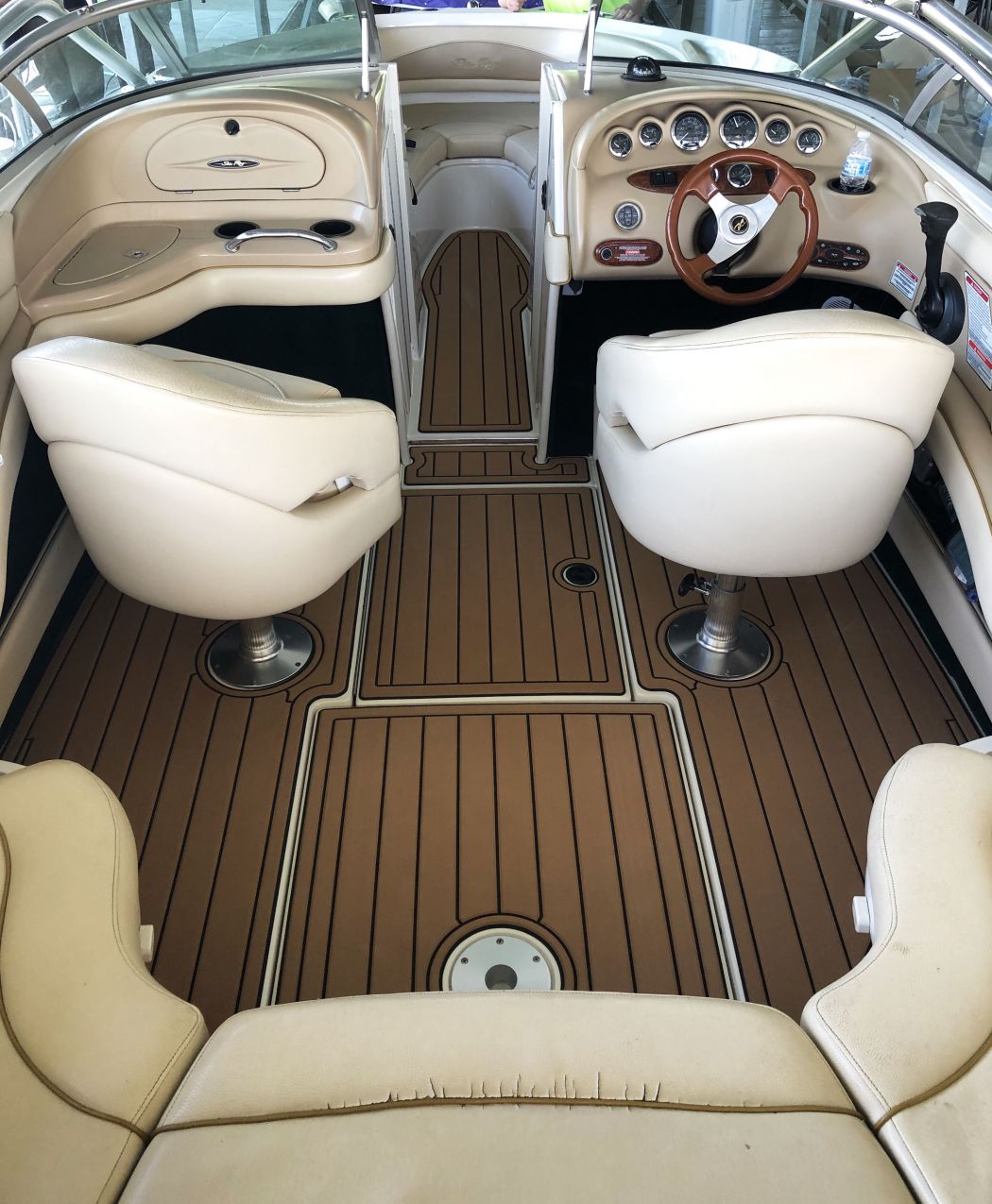 2001 Sea Ray 23 Bowrider AquaTraction