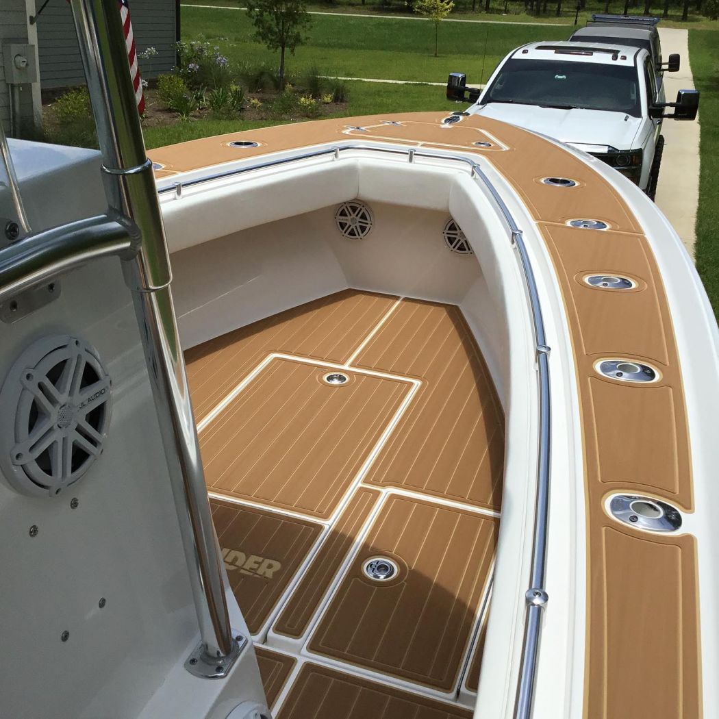 Contender 25T SeaDek Flooring Installation