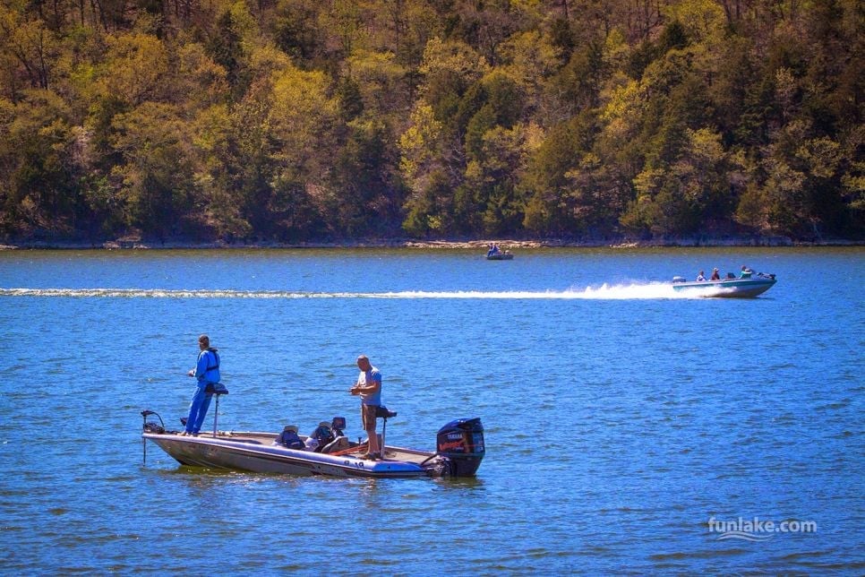boating lake of the ozarks big bass bash