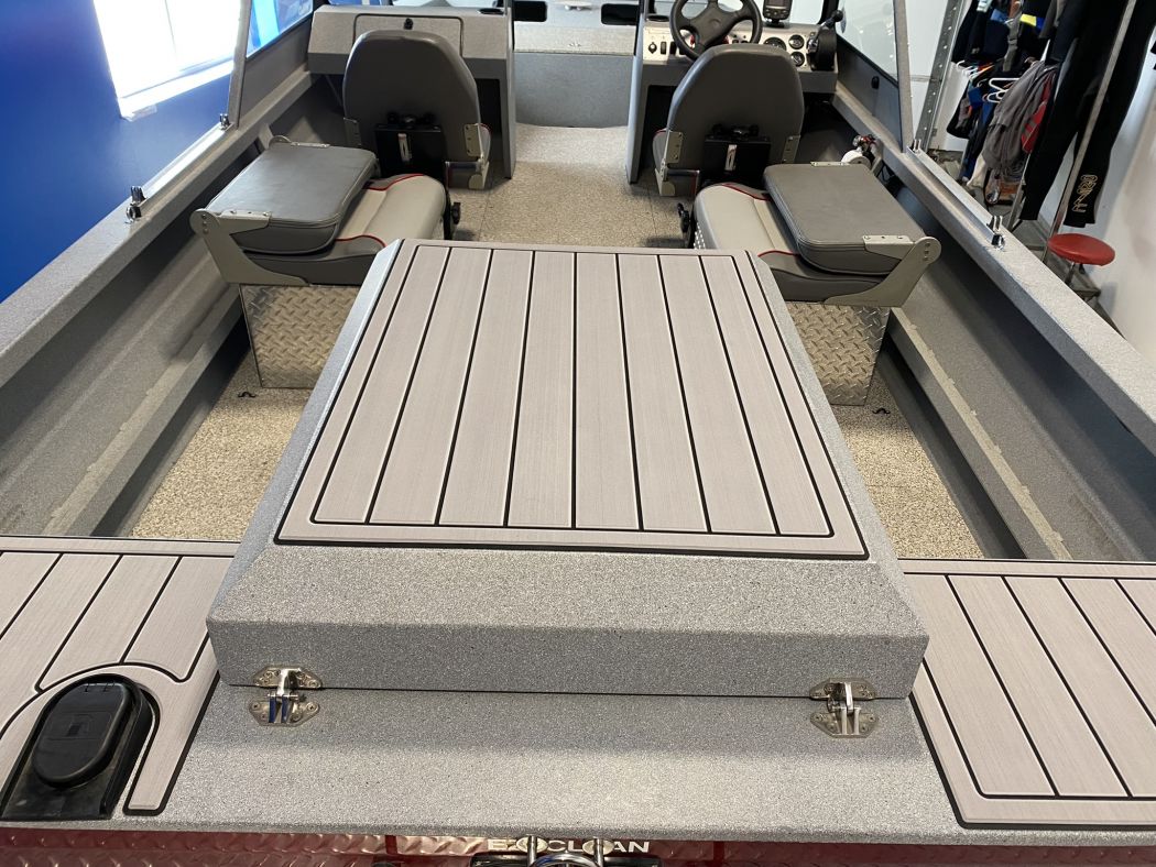 Kingfisher Extreme Shallow 18'