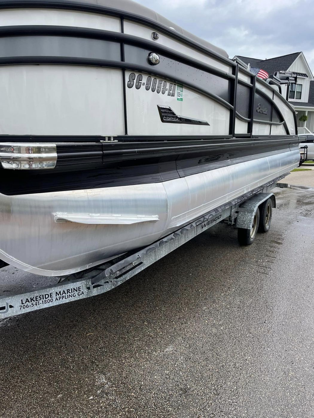 Pontoon Cleaning