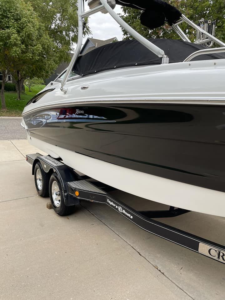 Crownline Exterior Detail
