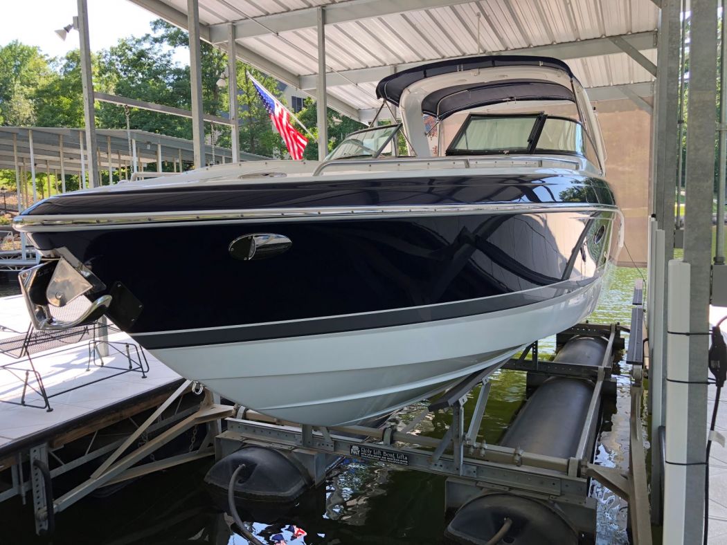 2015 Formula 310 BR received a 5 Year Surpass SiO2 Ceramic Coating