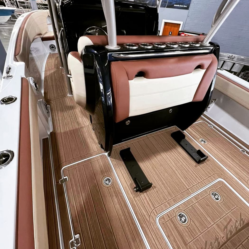 Nor-Tech 340 SeaDek Flooring