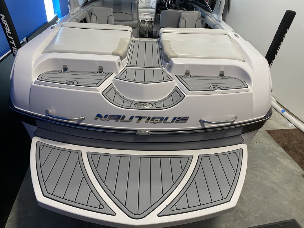 2010 Super Air Nautique 230