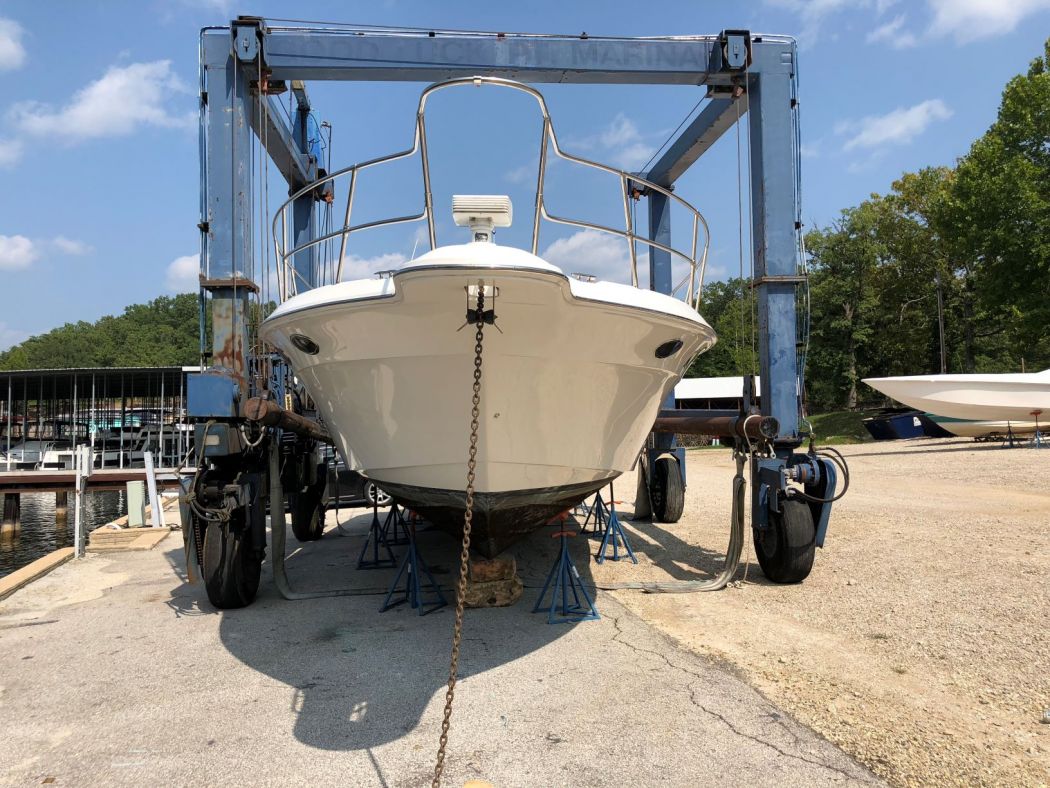 1997 SeaRay 400 EC Received A Surpass 5 Year SiO2 Ceramic Coating
