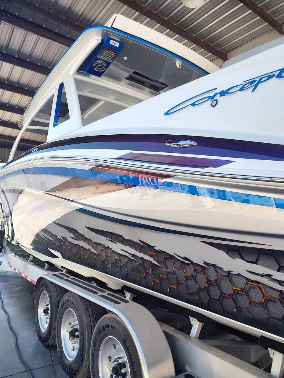 Concept 4400 Boat Detailing