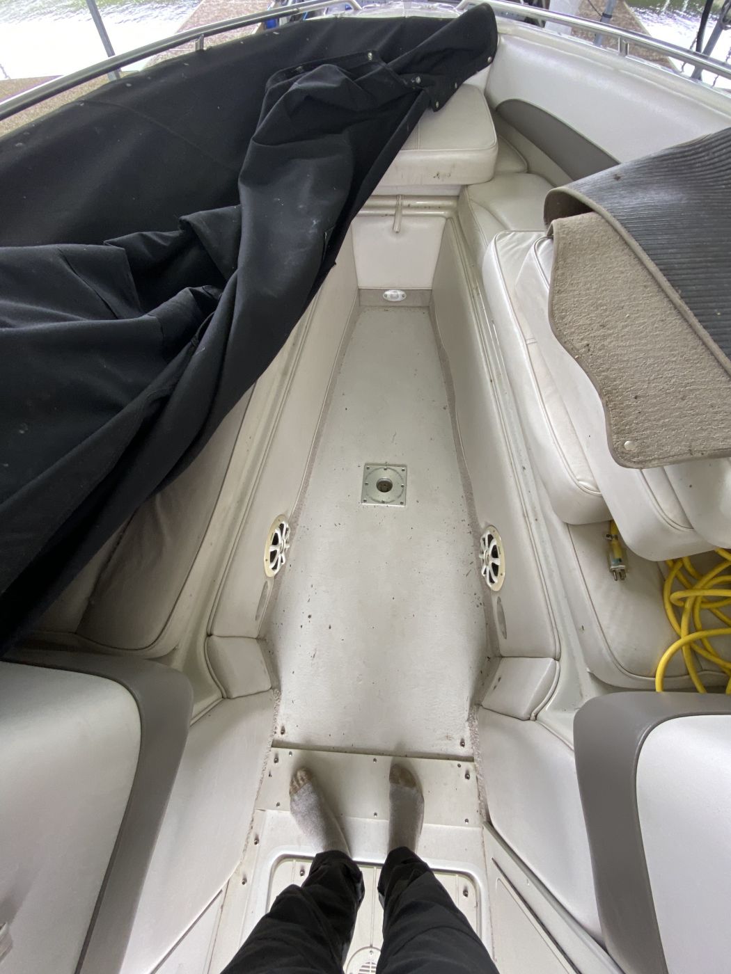 Crownline 266 BR SeaDek Flooring