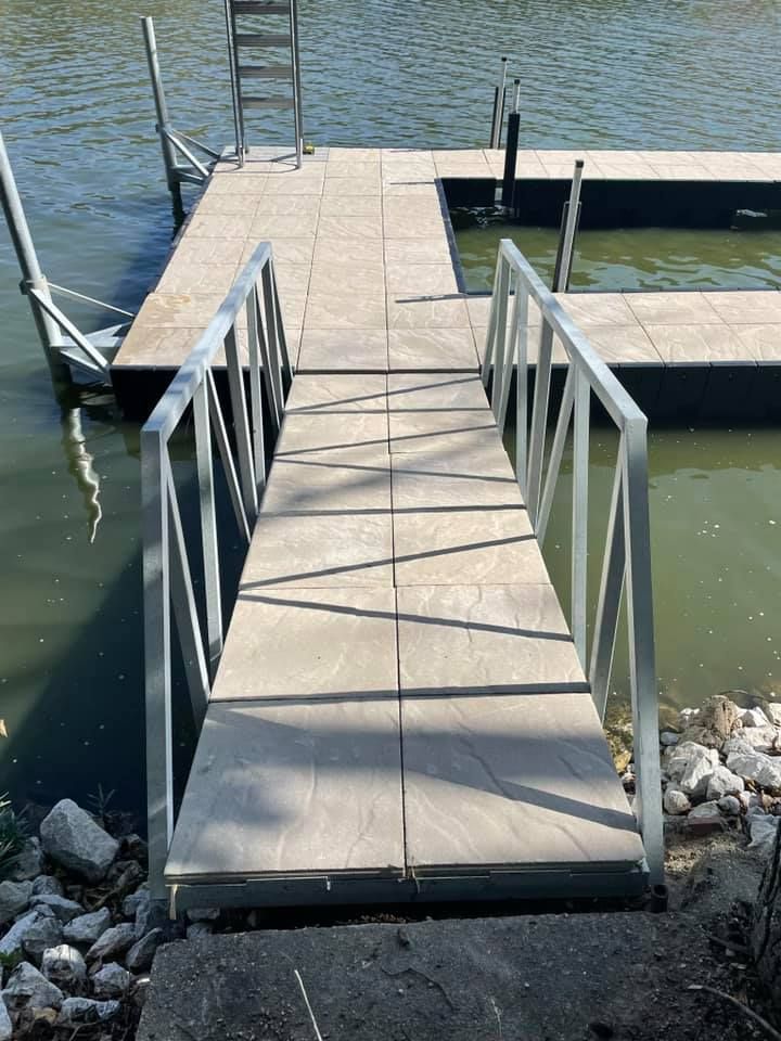 Vandalia Lake Floating Boat Dock