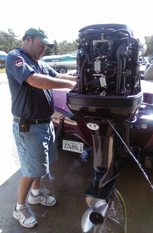 Ahrens Marine Services LLC