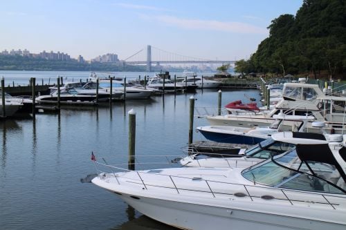 Englewood Marina LLC