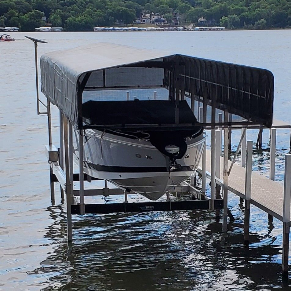 RYCO 10,000 lb Boat Lift