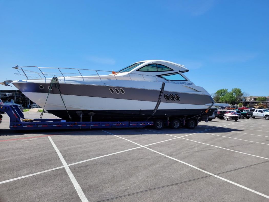 52 Cruisers Yachts Transport