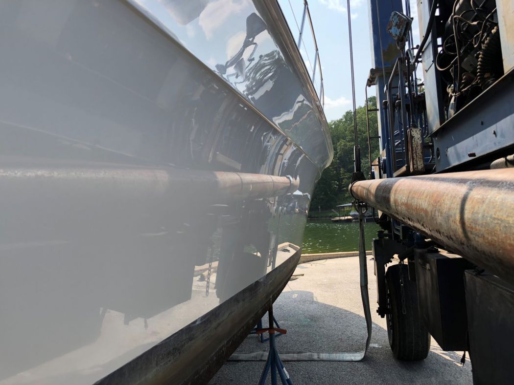 1997 SeaRay 400 EC Received A Surpass 5 Year SiO2 Ceramic Coating