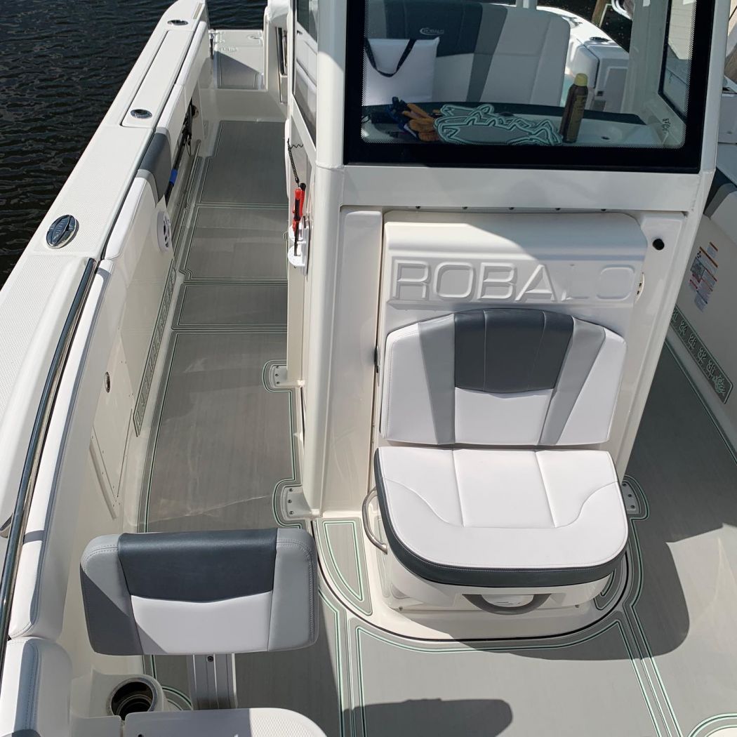 Robalo 272 Center Console MarineMat