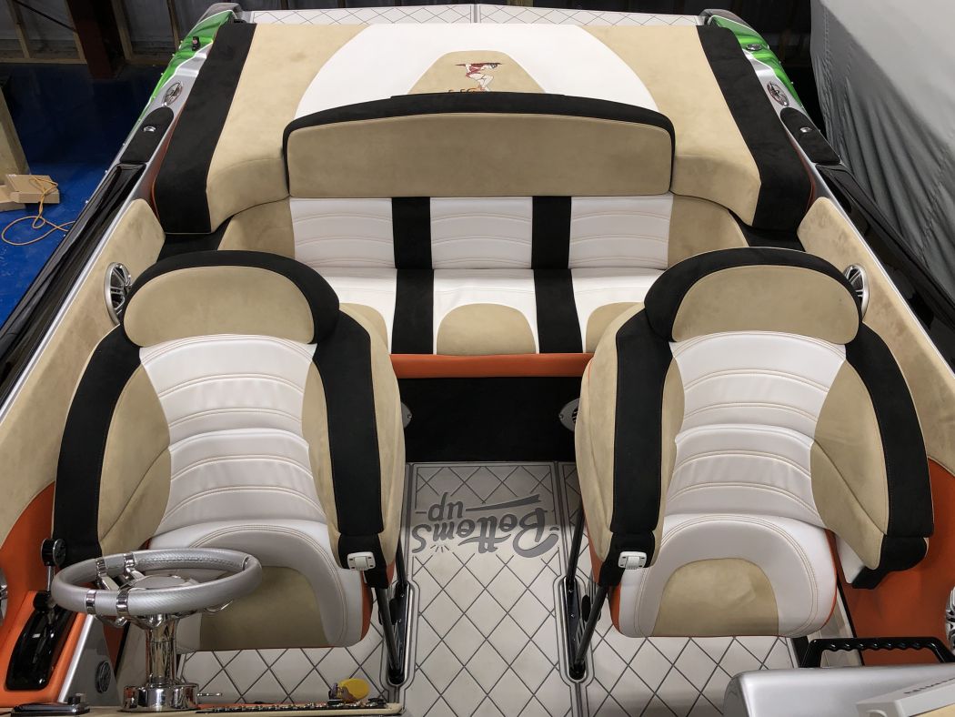29 Profile Custom Interior And Audio System